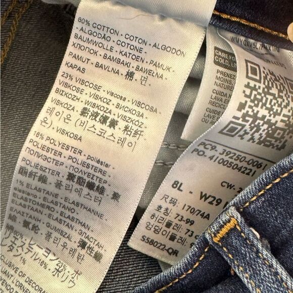 Levi’s Classic Straight Dark Wash High Rise Cotton Blend Jeans - Picture 4 of 5